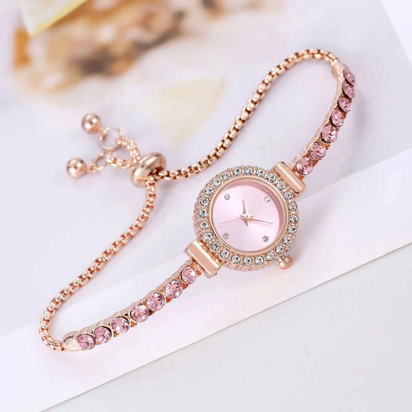 Women's Watches Fashion Exquisite Small Dial Bracelet Analog Quartz Watch(Box Not Included )