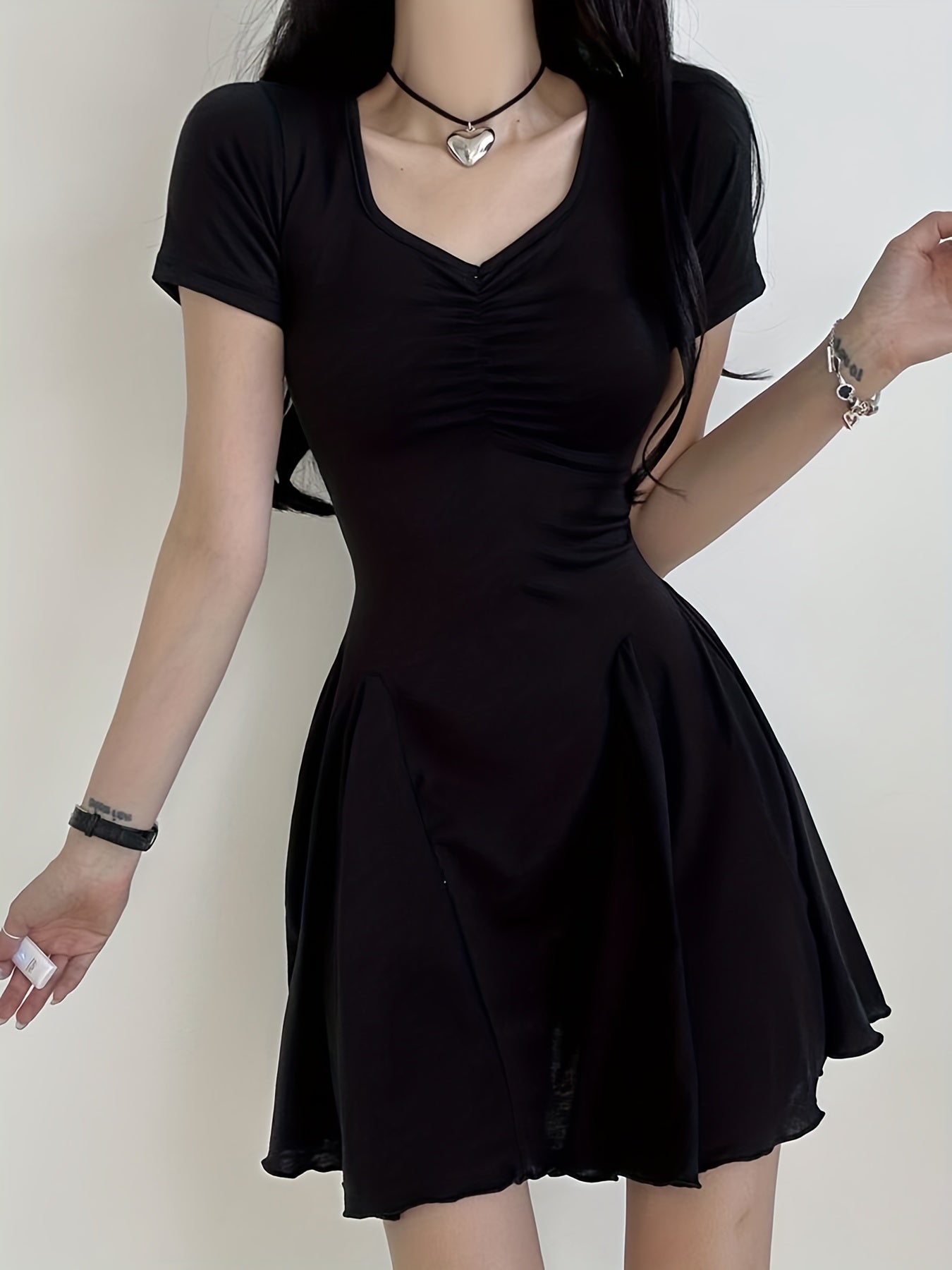 Trendy Ruched A-Line Dress - Women's Casual Summer Dresses with V Neck, Short Sleeves, and Comfy Fit - Perfect for Outdoor Activities and Daily Wear