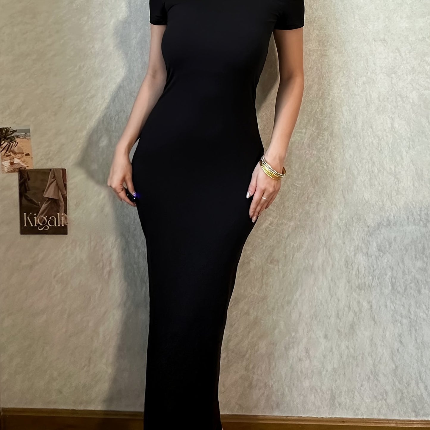 Sultry Off-The-Shoulder Bodycon Dress - Women's Fashion Dresses with Casual Short Sleeves and Flowy Maxi Skirt - Perfect for Everyday Wear, Date Nights, and Outdoor Events