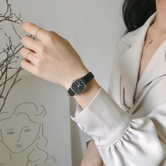 Casual Watch For Women Fashion Leather Watches Antique Simple Ladies Quartz Wristwatches Female Clock Gift Reloj Mujer