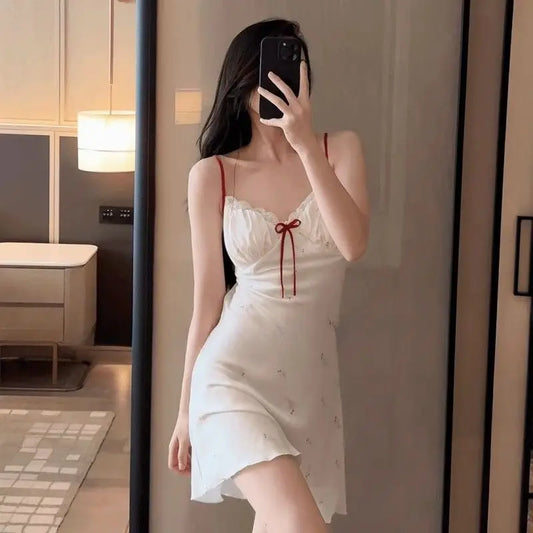 Summer Ice Silk Lace Trim Che Nightgown Women's Sexy Home Clothes with Chest Pad Strap Spwear V-ne Svel