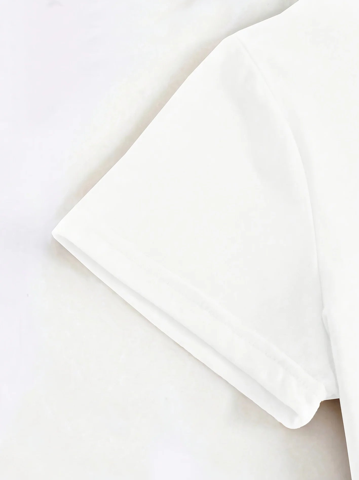 Women's Casual Short Sleeve T-Shirt with Black Bow Graphic Print Relaxed Fit Round Neck Soft Summer Ladies Tshirts Clothing