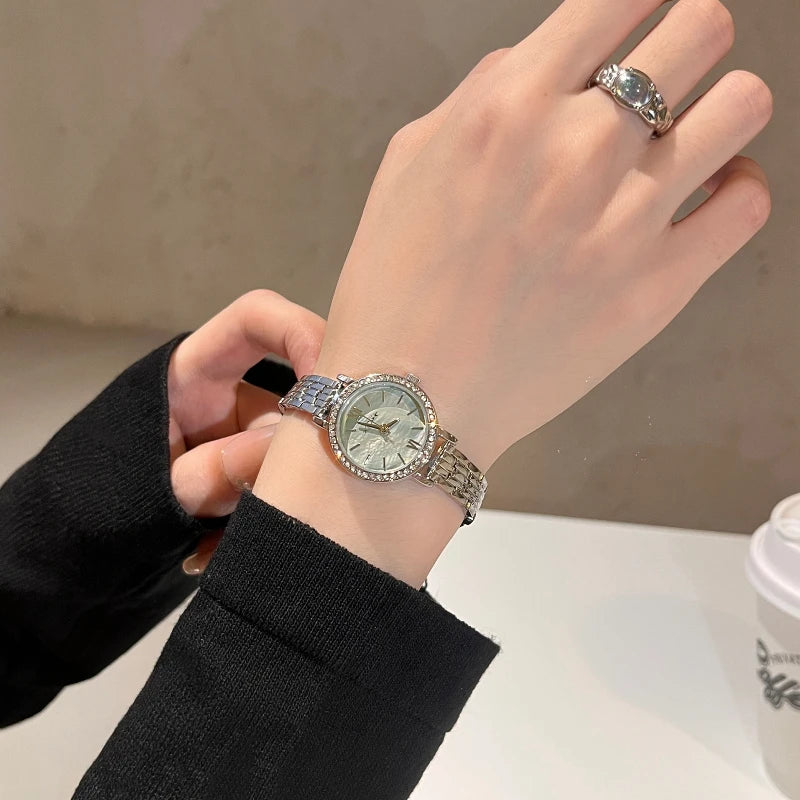Fashion Alloy Women's Watch Luxury Rhinestone  Shell Textured Dial Quartz Watch for Woman Exquisite Slim Ladies Wristwatch Clock